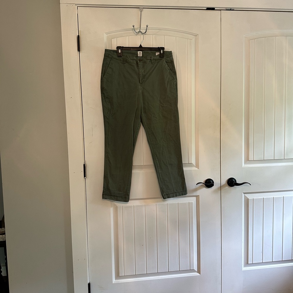 GAP Green Chino Khakis Straight Leg